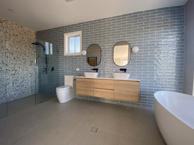 Ensuite - House 1